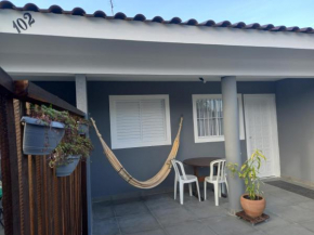 Casa 50 mts da praia Caravelas PR com ventiladores